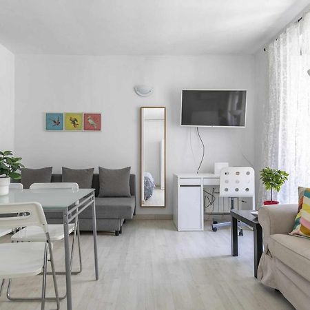 Acogedor Y Centrico Estudio Apartment Мадрид Екстериор снимка