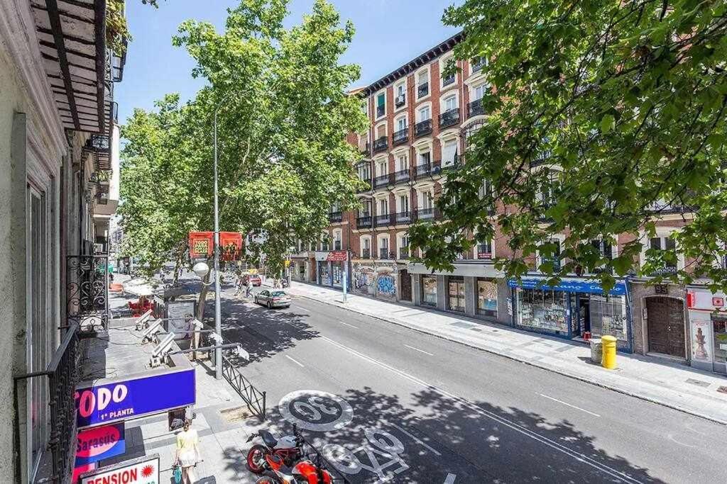 Acogedor Y Centrico Estudio Apartment Мадрид Екстериор снимка
