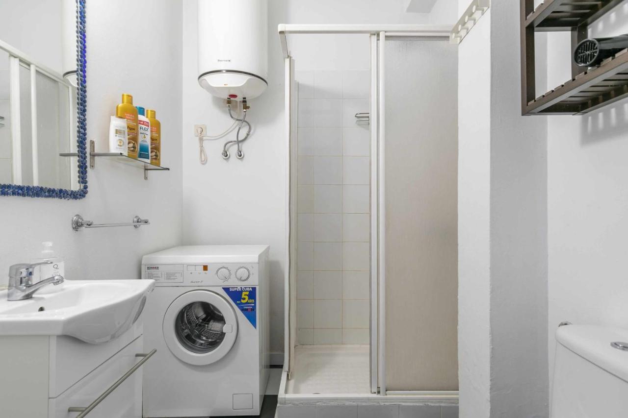 Acogedor Y Centrico Estudio Apartment Мадрид Екстериор снимка